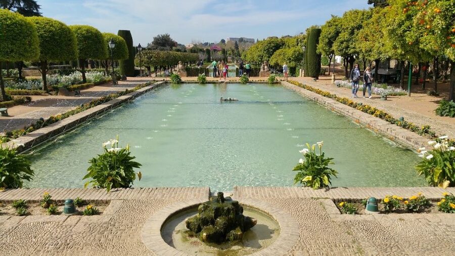 Alcazar of Cordoba Entry Ticket and Guided Tour - Price and logistics: what $24 buys you in real value