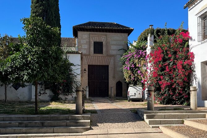 City of Caliphs: A Self-Guided Walking Tour of Córdoba’s History - Cordoban patios and flowers: the city’s living tradition