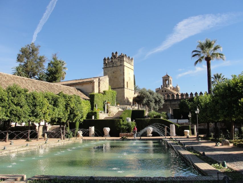 Cordoba: Alcazar Guided Tour and Skip-the-Line Ticket - Skip-the-line access and how it changes your whole visit