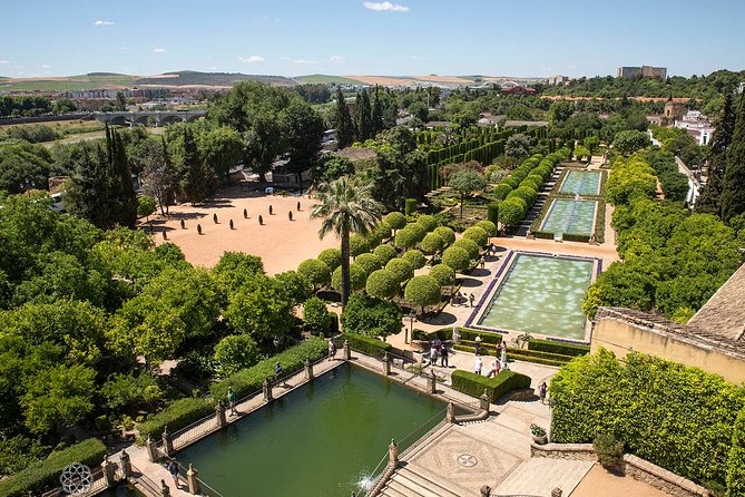 Córdoba: Alcazar Skip the Line Guided Tour - The guide factor: art historian explanations and real English variation