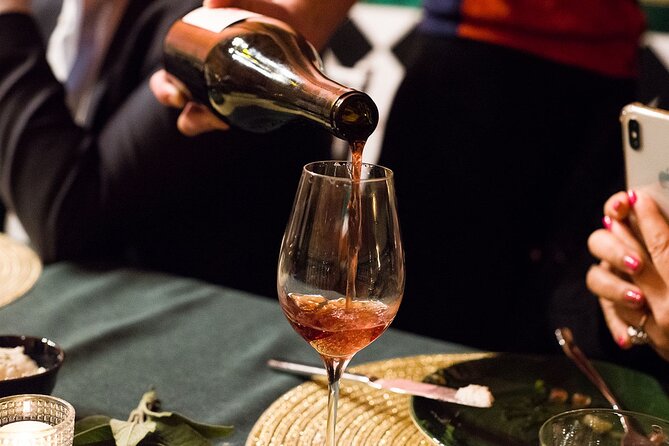 Cordoba Frescas Wine Tasting and Tapas - The meeting point: JUGO Vinos Vivos in Córdoba’s Centro