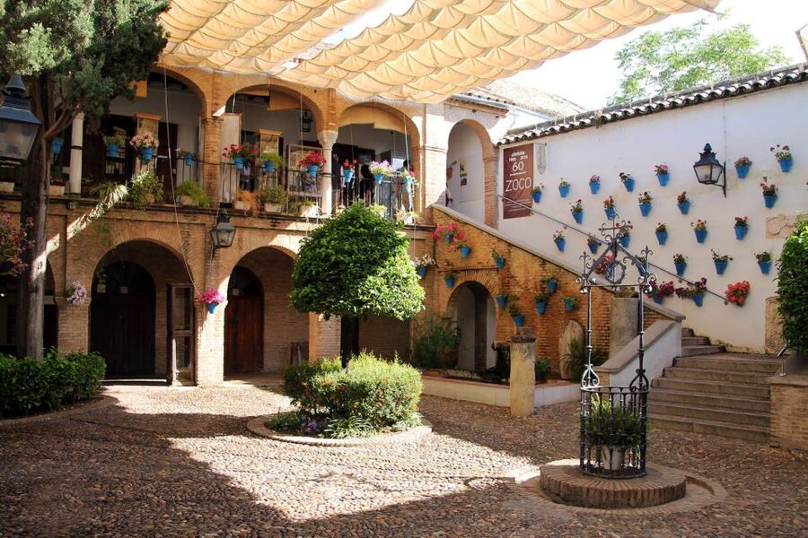 Córdoba Guided Tour of the Mosque, Jewish Quarter & Alcazar - Alcázar area, but with a realistic backup: what you’ll see instead