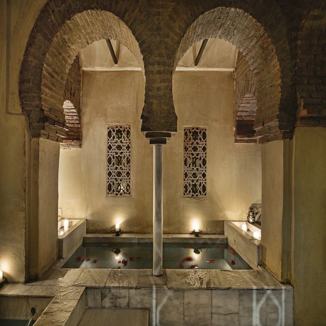 Córdoba: Hammam Al Ándalus Entry Ticket w/Optional Massage - After the steam: optional essential-oil massage and the Kessa scrub