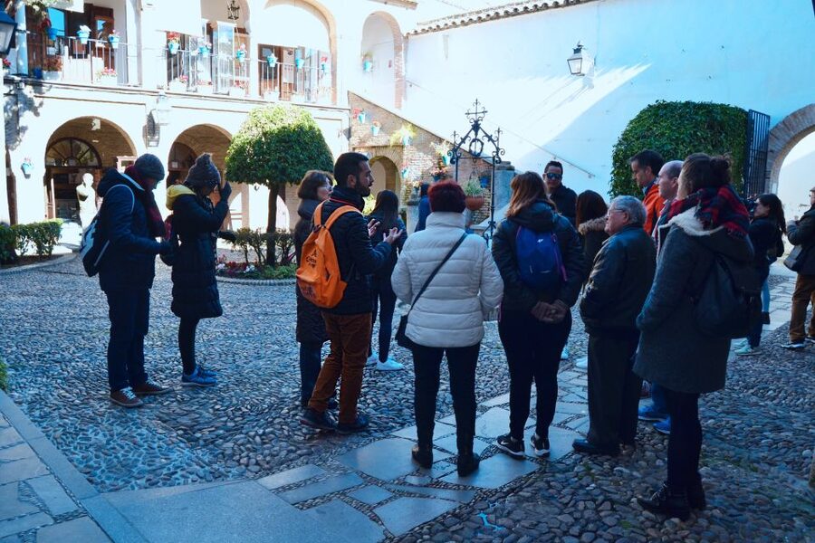 Cordoba: Jewish Quarter Walking Tour - Maimónides and Cardinal Salazar Square: history with names attached
