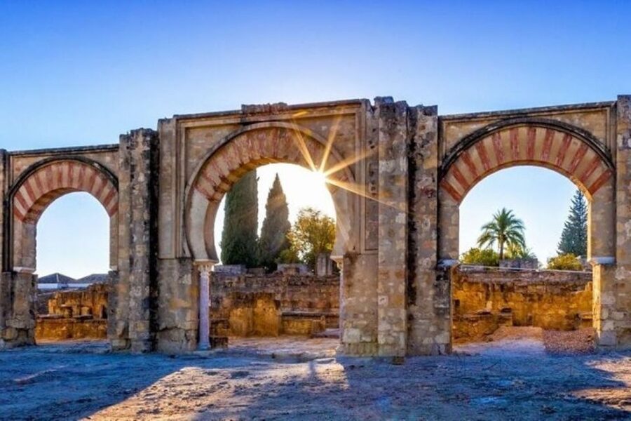 Cordoba: Medina Azahara Guided Tour without transport - The main event: a 2-hour guided walk through the ruins