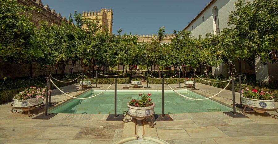 Córdoba: Mosque-Cathedral and Alcazar Tour - Key Things You’ll Notice During This Tour