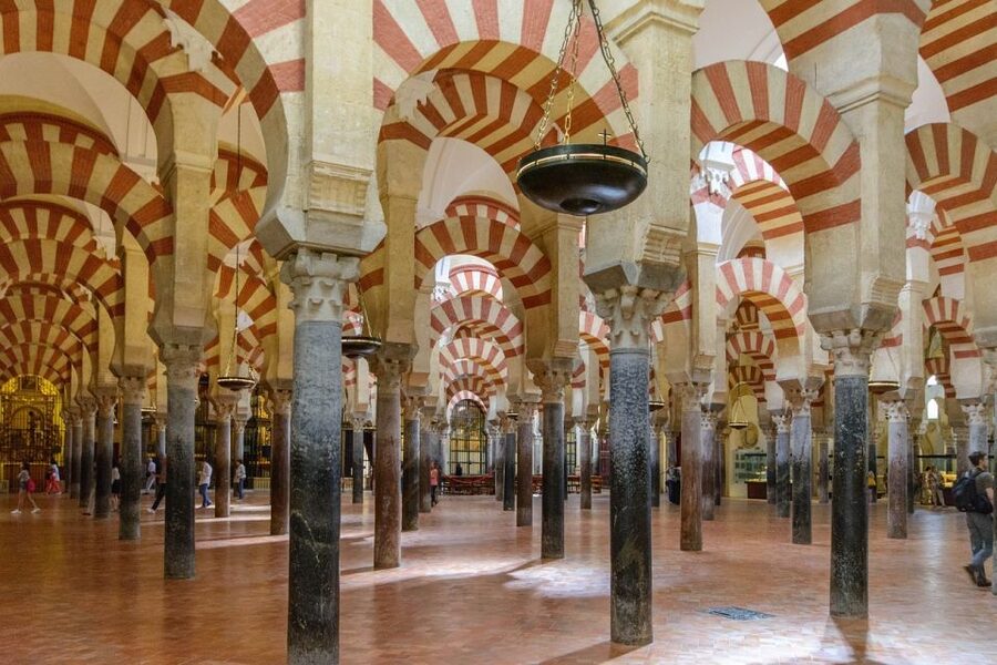 Córdoba: Mosque-Cathedral and Alcazar Tour - Should You Book This Córdoba Mosque-Cathedral and Alcázar Tour?