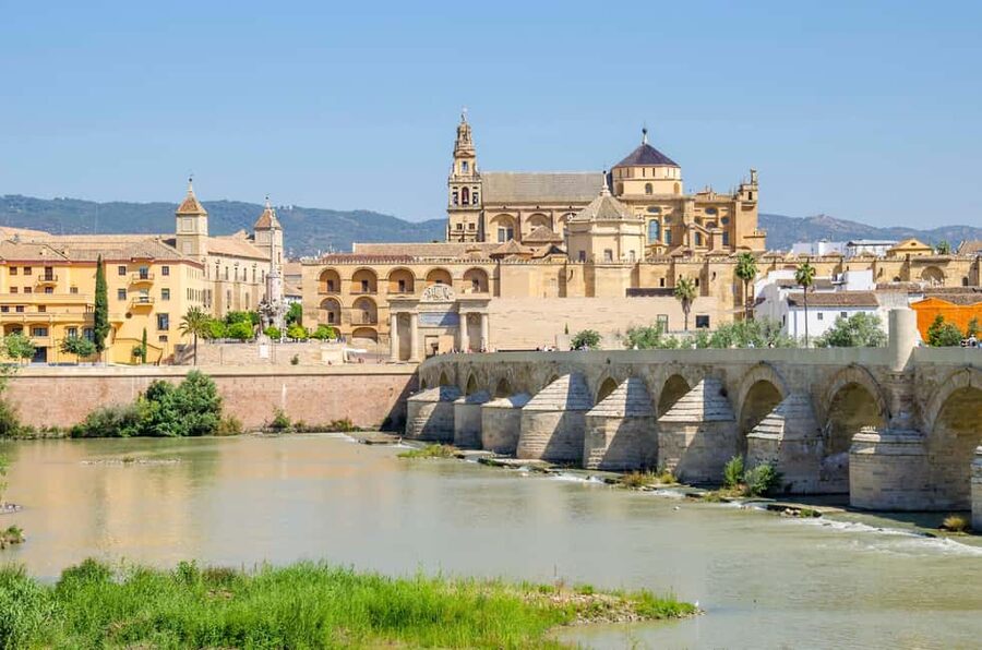 Cordoba: Mosque-Cathedral E-Ticket with Audio Guide - Entering the Mezquita: what to look for beyond the first wow