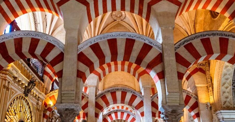 Córdoba: Mosque-Cathedral Guided Tour - Why the Mosque-Cathedral Tour Feels Like a Guided Story