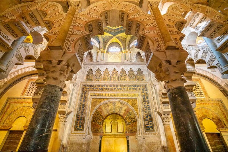 Córdoba: Mosque, Jewish Quarter & Tour with Ticket - A guided skip-line into the Mosque-Cathedral story