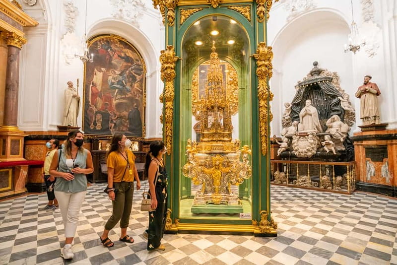 Córdoba: Mosque, Jewish Quarter & Tour with Ticket - Price and value: why this is more than a ticket