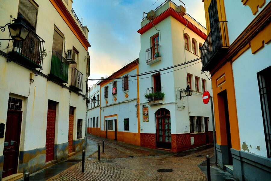 Córdoba: Private Walking Tour - The plazas that give Córdoba its rhythm