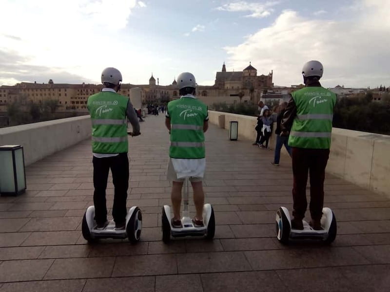 Cordoba: Segway Tour historic center - Patio Culture and the Courtyards Festival Story in Cordoba