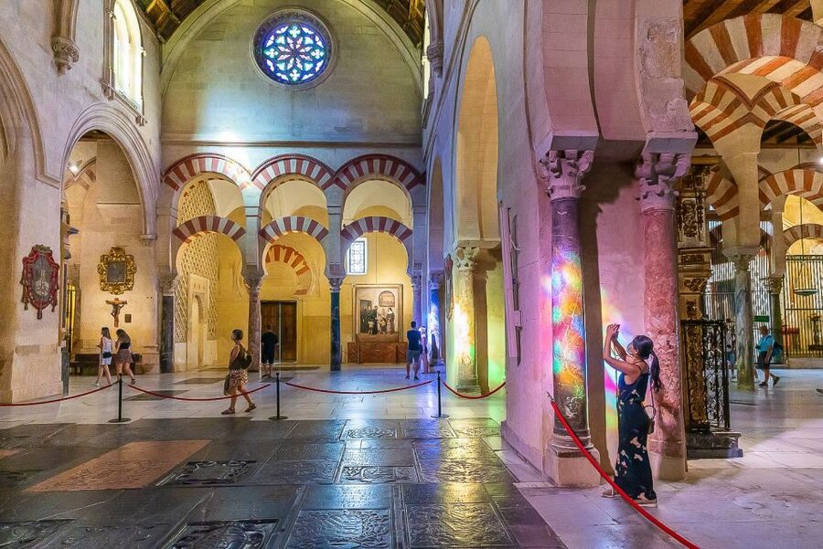 Córdoba: Skip-the-Ticket-Line Mosque-Cathedral Guided Tour - The language part that actually matters