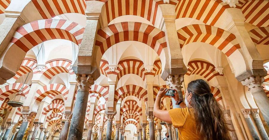 Córdoba: Skip-the-Ticket-Line Mosque-Cathedral Guided Tour - Mosque-Cathedral magic: what makes it feel so different