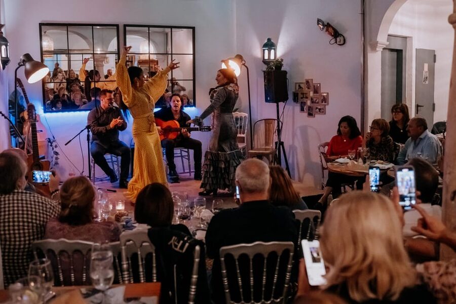 Córdoba: Tablao Flamenco at Doble de Cepa with Optional Meal - The optional Cordobese meal: what’s on the menu and why it’s a good match
