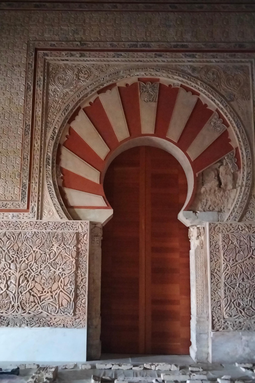 Guided tour of Medina Azahara only in french - Getting there from the Córdoba area: the 10-minute coach rhythm