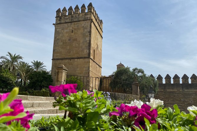 Guided tour of the Alcazar de los Reyes Cristianos in Spanish - A smart 1-hour plan for Córdoba’s palace layers