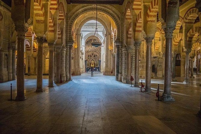 Guided tour of the Mosque with entrance included - Your 1-Hour Itinerary: Mezquita Cathedral de Córdoba Up Close