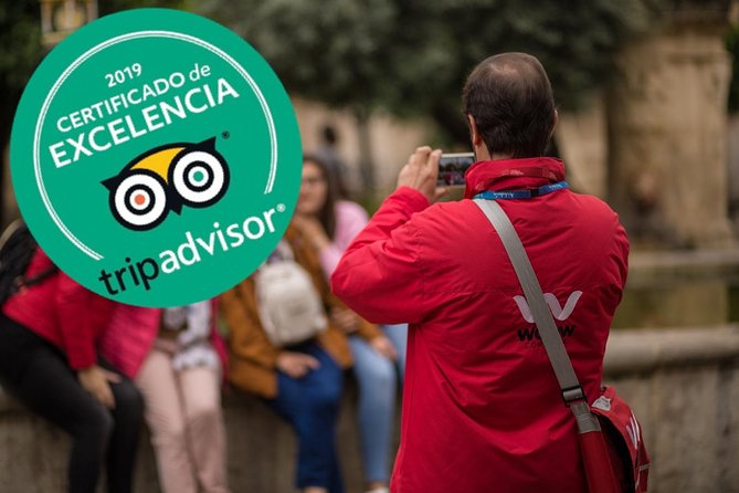 Guided visit to the Mosque-Cathedral, Jewish Quarter, Alcazar and Synagogue. Official guide - Key highlights you can expect on this guided route