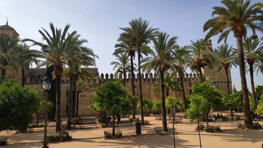 Heritage Córdoba: The most essential tour in Córdoba - How the guide connects history, crafts, and daily Córdoba life