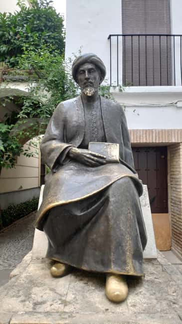 Heritage Córdoba: The most essential tour in Córdoba - Price and value: $17 for a guide plus a synagogue ticket