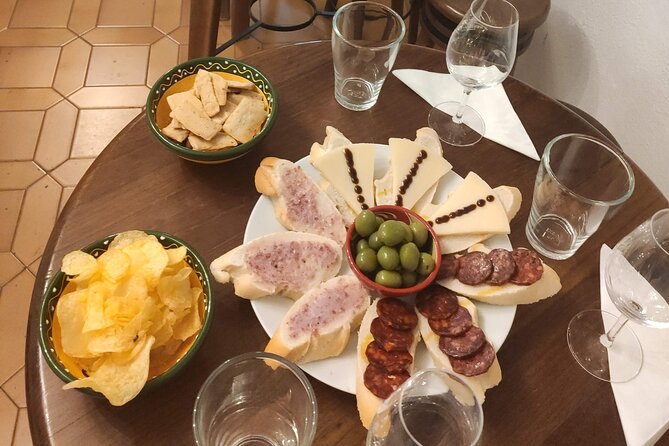 Indulge in Cordoba: Local Wines & Tapas Tasting - Córdoba winemaking context you can actually remember