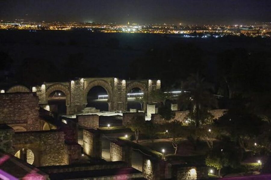 Medina Azahara Guided Tour at Night - The guide experience: Spanish narration is part of the deal