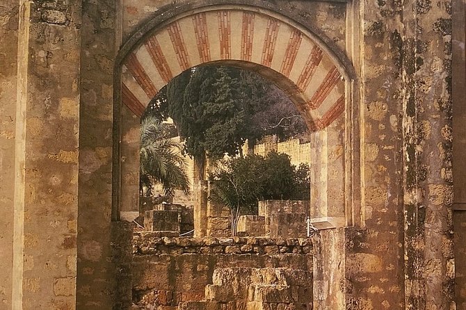 Private Visit to Medina Azahara with Official Guide - Who this private tour is best for (and who might skip it)