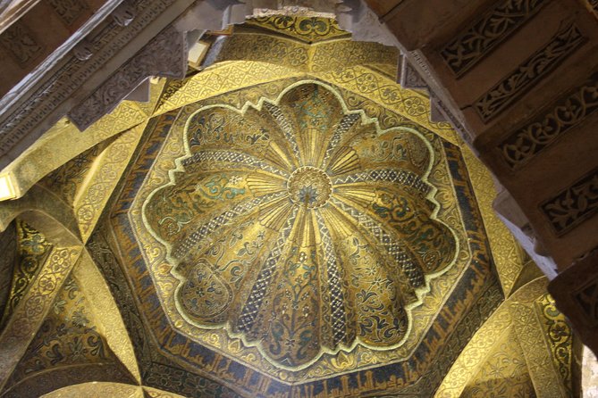 Tour to the Mosque-Cathedral of Córdoba with admission included - Group size, timing, and getting value from a short visit