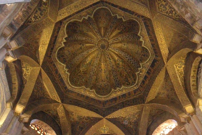 Visit Cathedral Mosque with official guide. Small groups - Key Highlights You’ll Care About