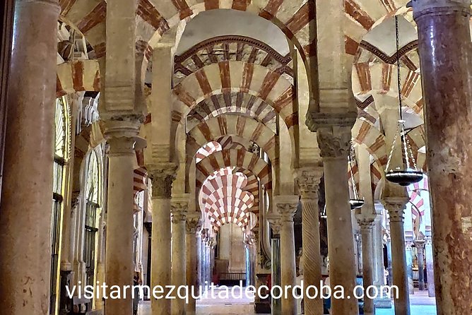 Visit Cathedral Mosque with official guide. Small groups - FAQ